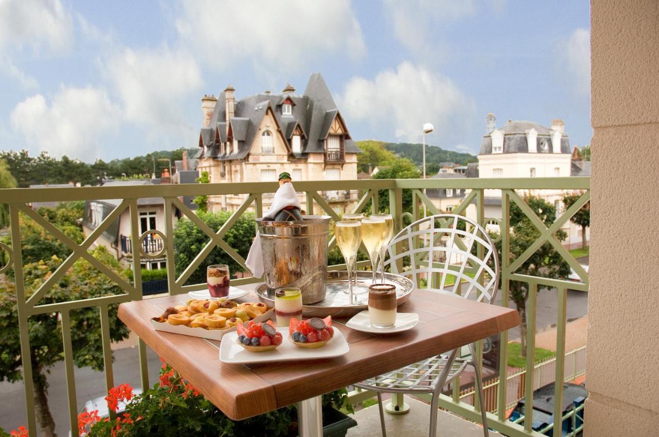 La Closerie Spa & Residence Hotel Ντοβίλ Εξωτερικό φωτογραφία